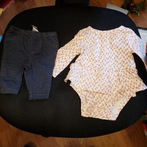 NEW w/Tags Carter Baby 2 Piece Newborn Set